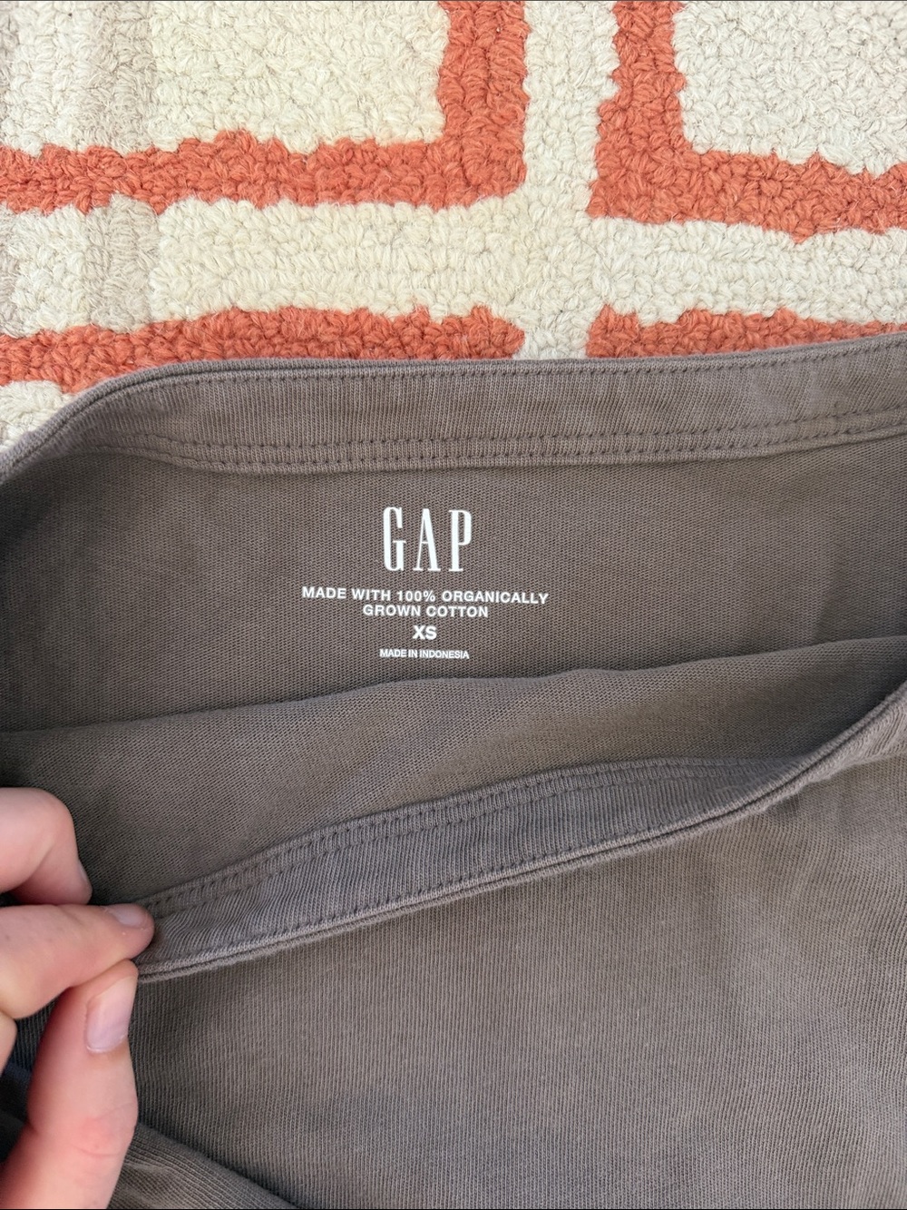 Gap boxy boat neck Long-Sleeve in Taupe - Picture 2 of 3